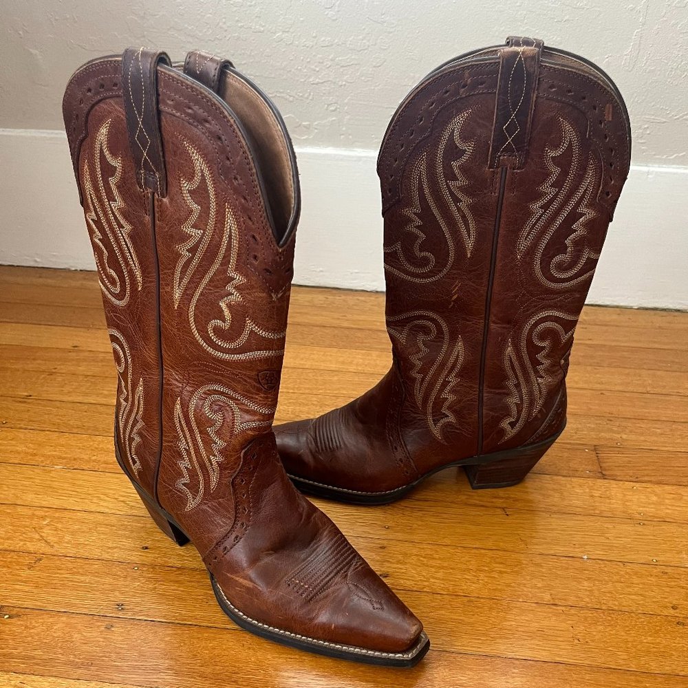 Ariat Women's Heritage X Toe Western Cowboy Boot - LIKE NEW
